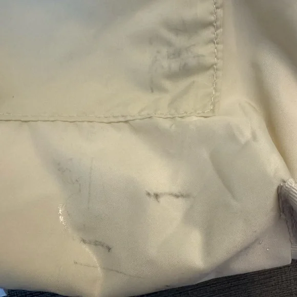 LeSportsac Floral Crossbody/Shoulder Bag - Picture 7 of 8